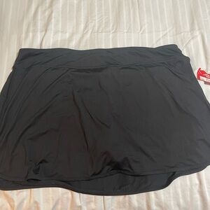 BCG Black Skort NWT
